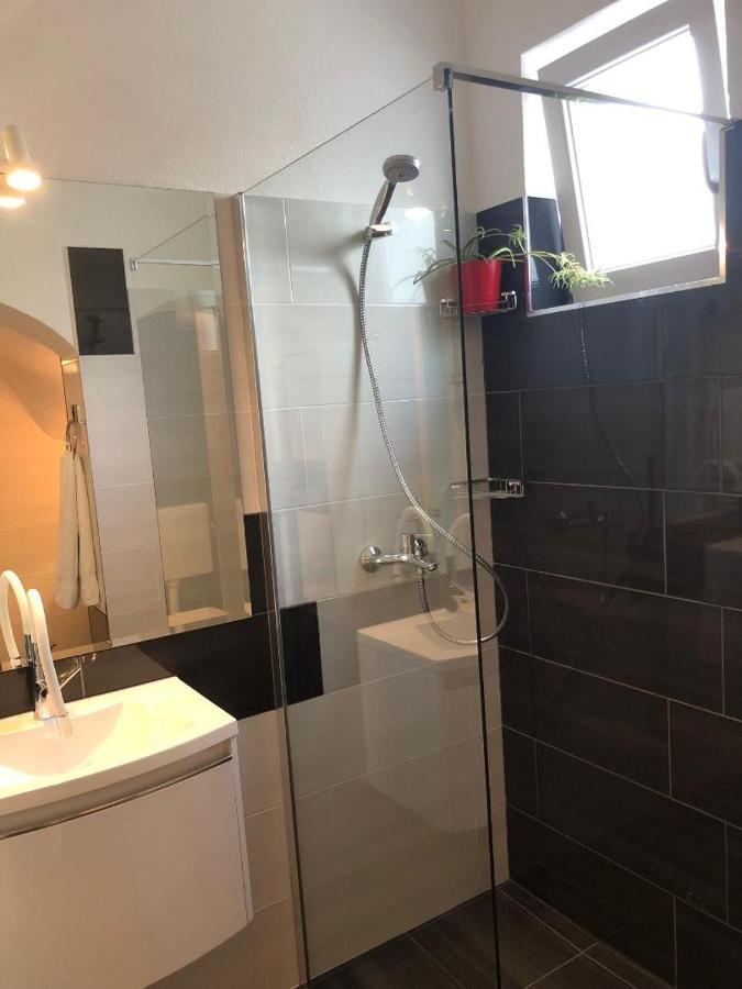 شقة Cozy New Flat For 2 Or 3 هفار المظهر الخارجي الصورة